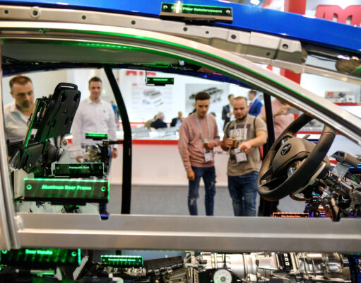Von A wie Assistenzsysteme bis Z wie Zukunftswerkstatt: Foto: Automechanika