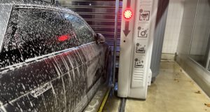 Verwirrung um E-Autos in der Waschanlage