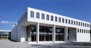 BGH-Urteil: Betreiber einer Waschanlage haftet für Schäden am Heckspoiler