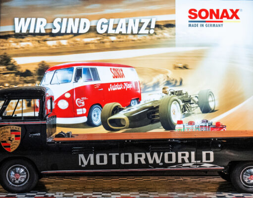 Sonax und Motorworld starten strategische Partnerschaft