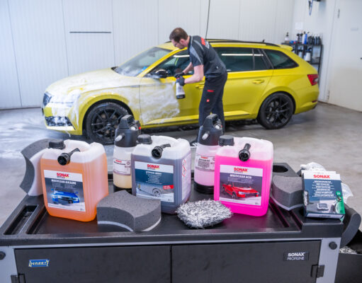 SONAX erfindet die Profi-Autowäsche neu Foto: SONAX