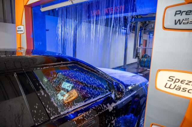 Der Bluefoam ist Bestandteil des Spezialwäsche-Programms.