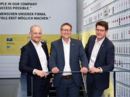 ie neue Geschäftsführung der Alfred Kärcher Vertriebs-GmbH (von links): Dirk Jörn Hahn, Klaus Hirschle und Steffen Baum.